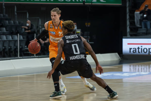 对手时显得 对手时显得